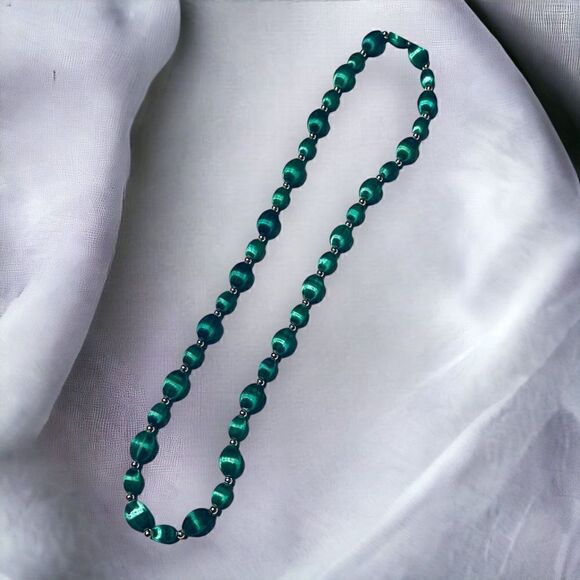 Satin Green Beaded Necklace 15” H Vintage 50’s - Picture 2 of 4